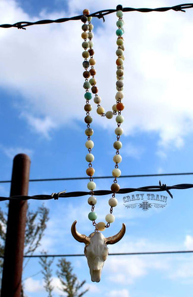 STEER CLEAR NECKLACE